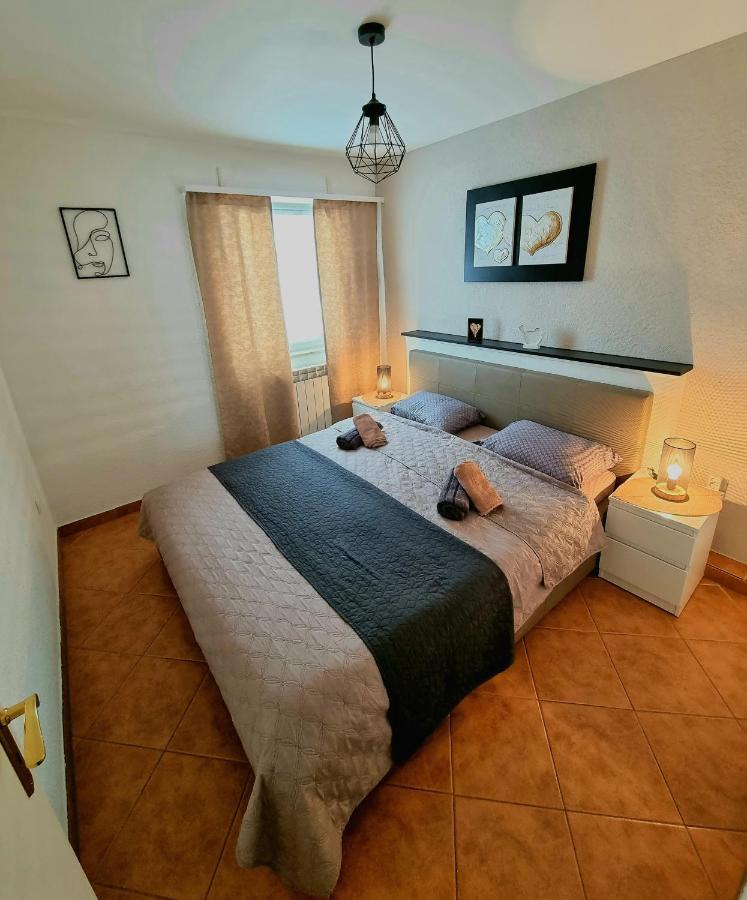 Apartment Villa Engel With Pool โปเรช ภายนอก รูปภาพ